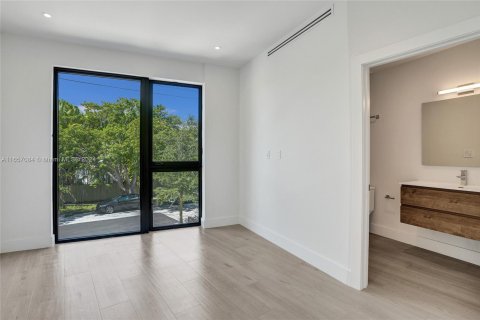 Condominio en venta en Miami, Florida, 4 dormitorios, 228.26 m2 № 1358708 - foto 24