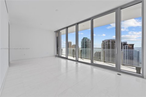 Copropriété à vendre à Miami, Floride: 5 chambres, 371.05 m2 № 1358746 - photo 13