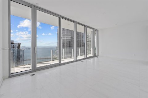 Copropriété à vendre à Miami, Floride: 5 chambres, 371.05 m2 № 1358746 - photo 12