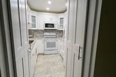 Townhouse in Plantation, Florida 2 bedrooms, 126.35 sq.m. № 888104 - photo 19