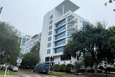 Condominio en venta en Orlando, Florida, 2 dormitorios, 117.8 m2 № 1395469 - foto 1