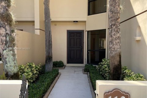 Condominio en venta en Palm Beach Gardens, Florida, 2 dormitorios, 142.6 m2 № 829793 - foto 2