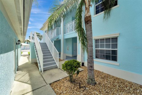 Condominio en venta en North Port, Florida, 2 dormitorios, 108.51 m2 № 1414561 - foto 3