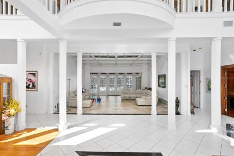 Casa en venta en Tampa, Florida, 5 dormitorios, 1069.31 m2 № 1089175 - foto 6
