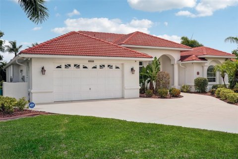 Villa ou maison à vendre à Punta Gorda, Floride: 4 chambres, 239.87 m2 № 1255040 - photo 5