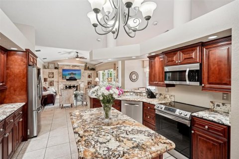 Villa ou maison à vendre à Punta Gorda, Floride: 4 chambres, 239.87 m2 № 1255040 - photo 19