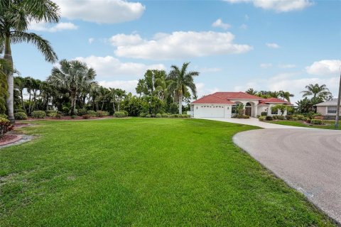 Villa ou maison à vendre à Punta Gorda, Floride: 4 chambres, 239.87 m2 № 1255040 - photo 7