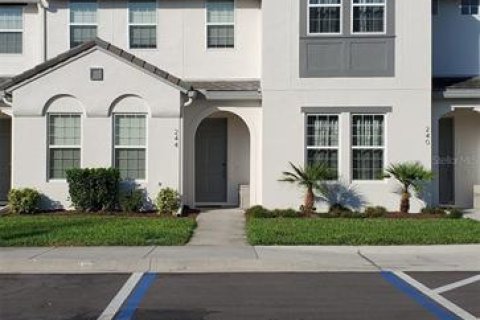 Townhouse in Davenport, Florida 4 bedrooms, 194.54 sq.m. № 922980 - photo 30
