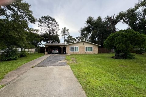 Villa ou maison à vendre à Ocala, Floride: 4 chambres, 185.99 m2 № 1354242 - photo 1