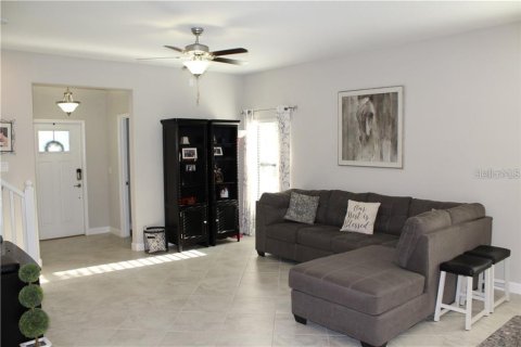 Townhouse in Wesley Chapel, Florida 3 bedrooms, 140.28 sq.m. № 1354208 - photo 10