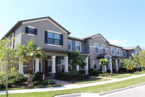 Townhouse in Wesley Chapel, Florida 3 bedrooms, 140.28 sq.m. № 1354208 - photo 2