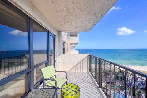 Condo in Lauderdale-by-the-Sea, Florida, 2 bedrooms  № 882512 - photo 24