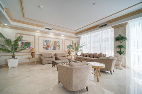 Copropriété à louer à Surfside, Floride: 2 chambres, 147.71 m2 № 1360356 - photo 8