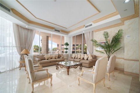 Copropriété à louer à Surfside, Floride: 2 chambres, 147.71 m2 № 1360356 - photo 7