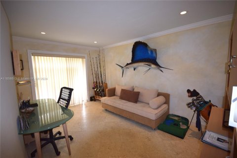 Townhouse in North Miami Beach, Florida 3 bedrooms, 152.36 sq.m. № 1360357 - photo 7