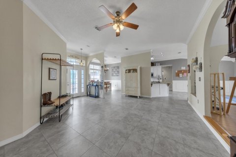 Villa ou maison à louer à Crestview, Floride: 5 chambres, 297.29 m2 № 590118 - photo 2