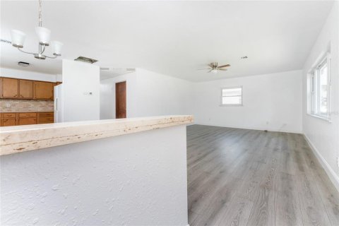 Villa ou maison à vendre à Punta Gorda, Floride: 3 chambres, 118.54 m2 № 1312033 - photo 20