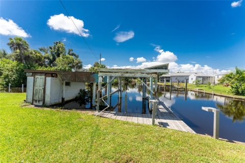 Villa ou maison à vendre à Punta Gorda, Floride: 3 chambres, 118.54 m2 № 1312033 - photo 3