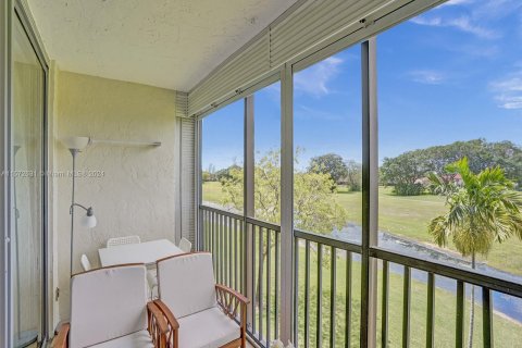 Copropriété à vendre à Lauderhill, Floride: 2 chambres, 102.19 m2 № 1132308 - photo 20