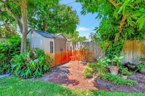 House in Delray Beach, Florida 3 bedrooms, 172.05 sq.m. № 1207442 - photo 3