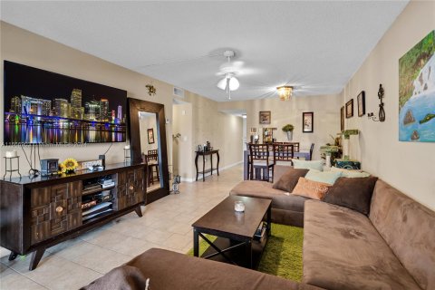 Condominio en venta en Plantation, Florida, 2 dormitorios, 91.97 m2 № 1381824 - foto 12