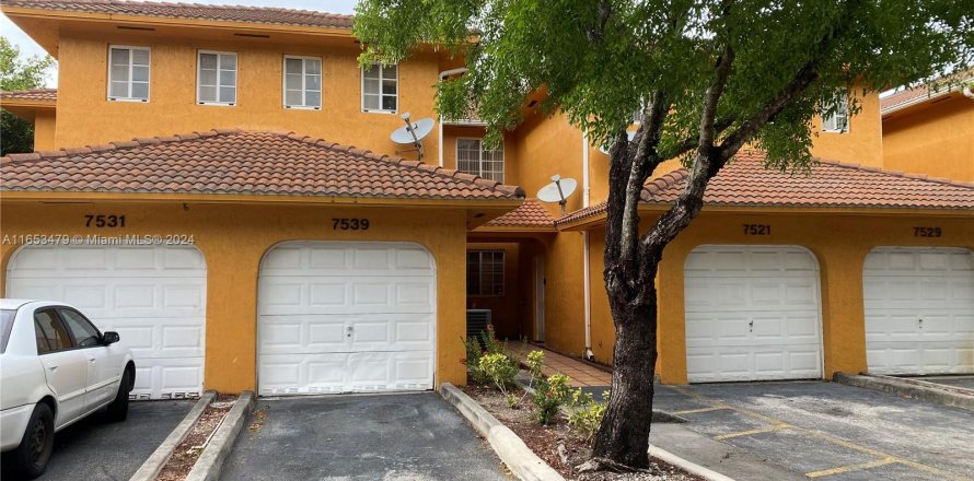 Condo in Hialeah, Florida, 3 bedrooms  № 1348198