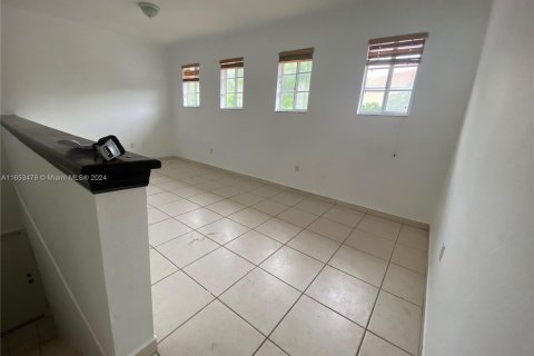 Copropriété à louer à Hialeah, Floride: 3 chambres, 123.56 m2 № 1348198 - photo 5