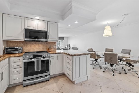 Copropriété à vendre à Boca Raton, Floride: 2 chambres, 134.43 m2 № 1100195 - photo 17