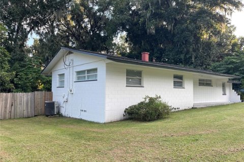 House in Ocala, Florida 3 bedrooms, 138.15 sq.m. № 1390435 - photo 4