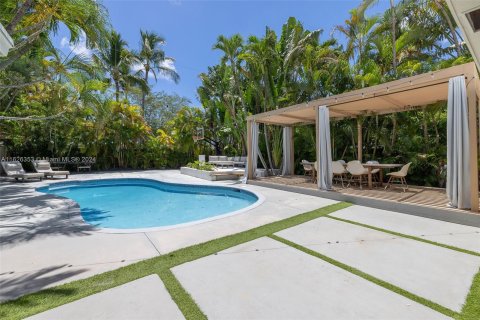 Casa en venta en Miami Beach, Florida, 4 dormitorios, 265.7 m2 № 1291845 - foto 15