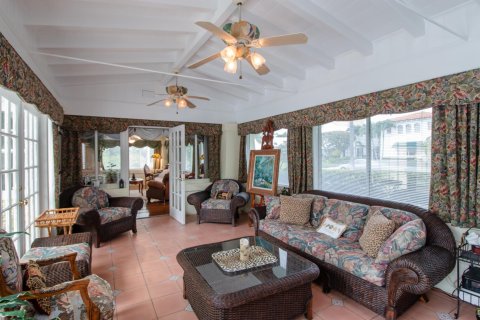 Villa ou maison à vendre à Palm Beach, Floride: 5 chambres, 520.25 m2 № 818974 - photo 4