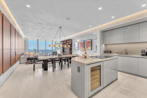 Copropriété à vendre à Sunny Isles Beach, Floride: 4 chambres, 249.16 m2 № 1355500 - photo 23