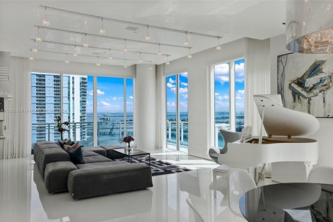 Condo in Miami, Florida, 4 bedrooms  № 1355316 - photo 3