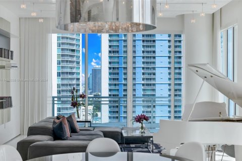 Condominio en venta en Miami, Florida, 4 dormitorios, 315.68 m2 № 1355316 - foto 22