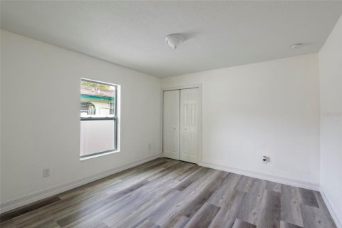 Casa en venta en Tampa, Florida, 3 dormitorios, 122.91 m2 № 910310 - foto 21