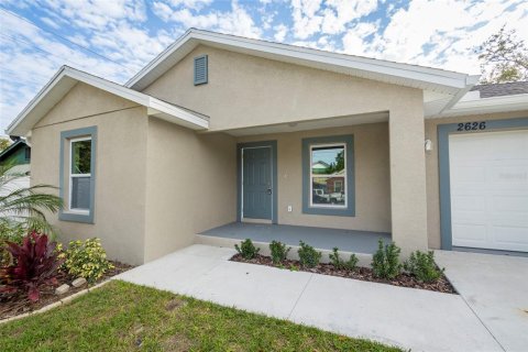Casa en venta en Tampa, Florida, 3 dormitorios, 122.91 m2 № 910310 - foto 4