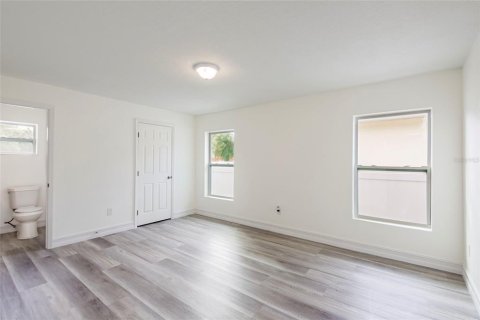 Casa en venta en Tampa, Florida, 3 dormitorios, 122.91 m2 № 910310 - foto 14