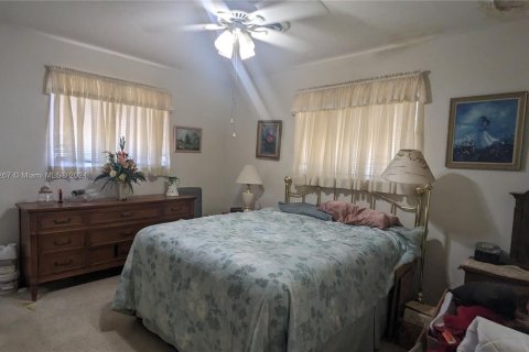 Villa ou maison à vendre à Hollywood, Floride: 3 chambres, 158.31 m2 № 1187919 - photo 9