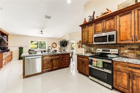 Casa en venta en West Palm Beach, Florida, 4 dormitorios, 196.49 m2 № 1411964 - foto 16