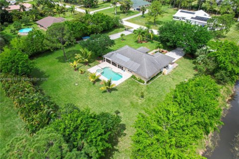 Villa ou maison à vendre à West Palm Beach, Floride: 4 chambres, 196.49 m2 № 1411964 - photo 3