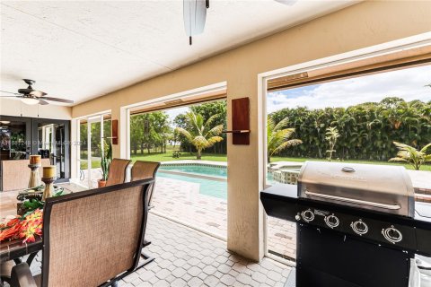 Casa en venta en West Palm Beach, Florida, 4 dormitorios, 196.49 m2 № 1411964 - foto 24