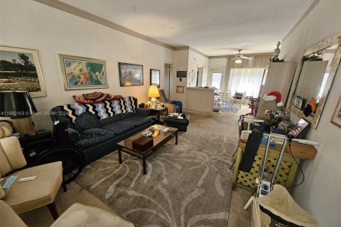 Condo in Miami Beach, Florida, 1 bedroom  № 1412003 - photo 5