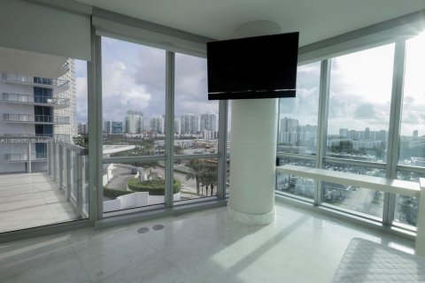 Condo in Sunny Isles Beach, Florida, 3 bedrooms  № 1370850 - photo 18