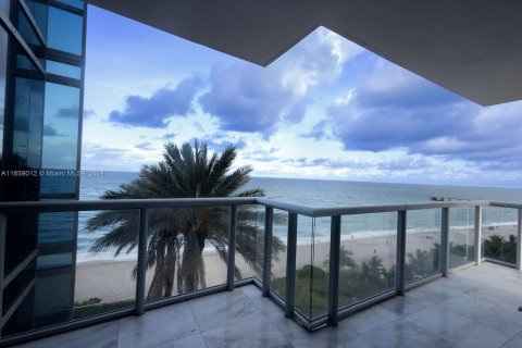 Copropriété à vendre à Sunny Isles Beach, Floride: 3 chambres, 181.72 m2 № 1370850 - photo 25