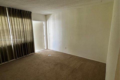 Copropriété à vendre à Fort Lauderdale, Floride: 1 chambre, 60.39 m2 № 1370853 - photo 11