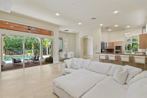 House in Delray Beach, Florida 5 bedrooms, 360.46 sq.m. № 1370854 - photo 15