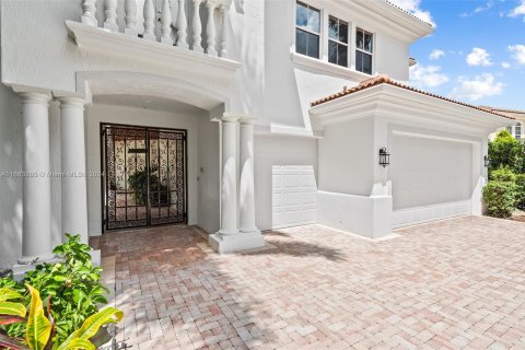 House in Delray Beach, Florida 5 bedrooms, 360.46 sq.m. № 1370854 - photo 4