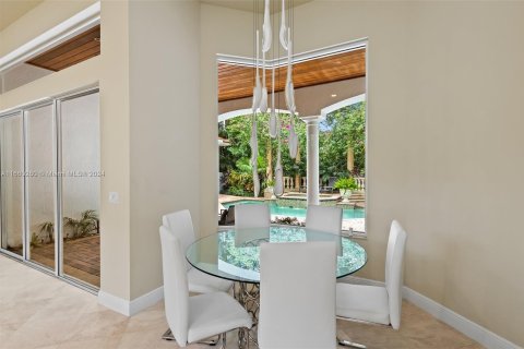 Casa en venta en Delray Beach, Florida, 5 dormitorios, 360.46 m2 № 1370854 - foto 17