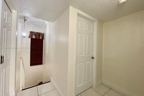 Copropriété à louer à Miami, Floride: 2 chambres, 88.07 m2 № 1370806 - photo 22