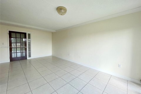 Copropriété à louer à Miami, Floride: 2 chambres, 88.07 m2 № 1370806 - photo 9